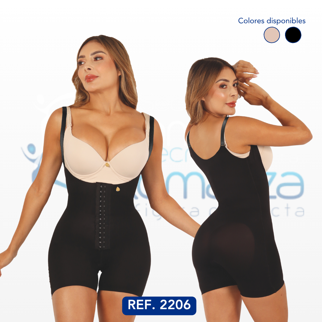 Mod.2206 short senos libres con broches y tirantes