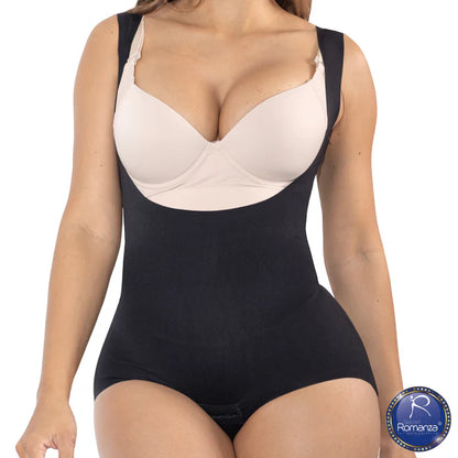 Mod. 2023 Body senos libres con broches