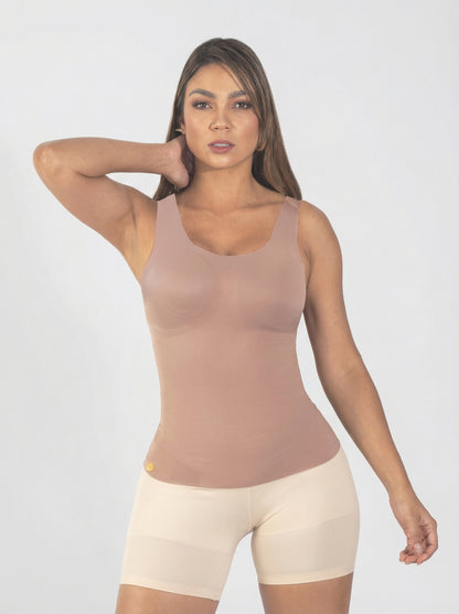 Mod 2181 Camiseta Copas Prehormadas con Tirante Ancho