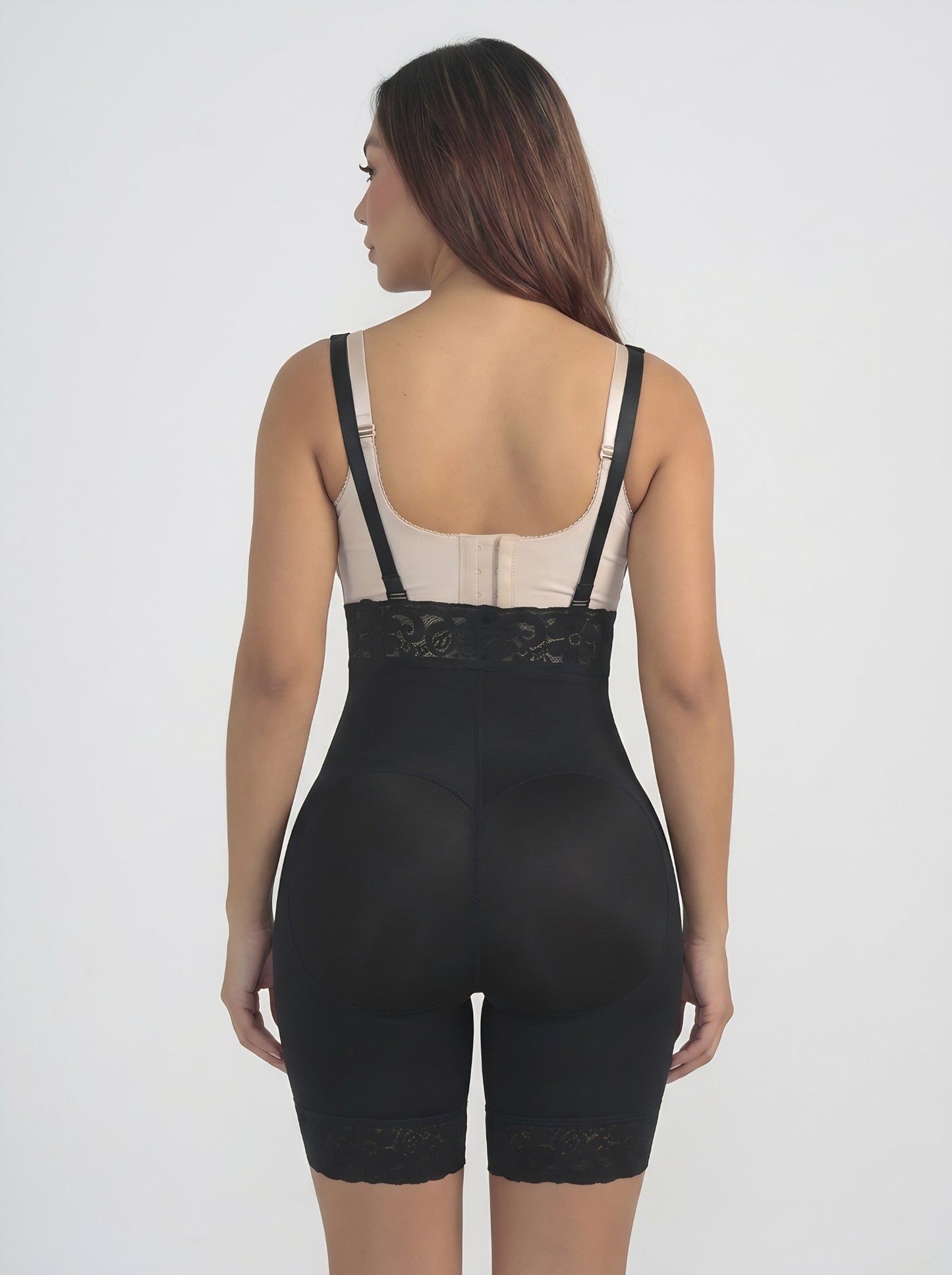 Mod. 3472 Strapless con ziper lateral encaje siliconado